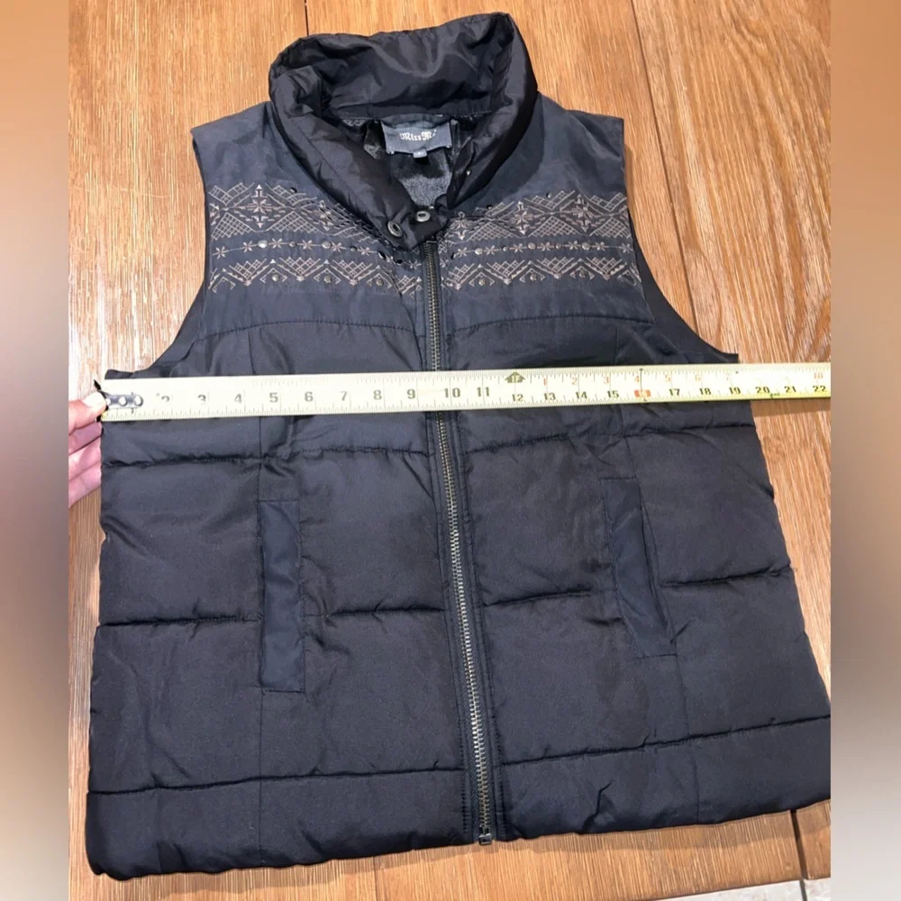 Miss Me Black Studded Embroidered Puffer Vest Size Large Southwestern Y2K